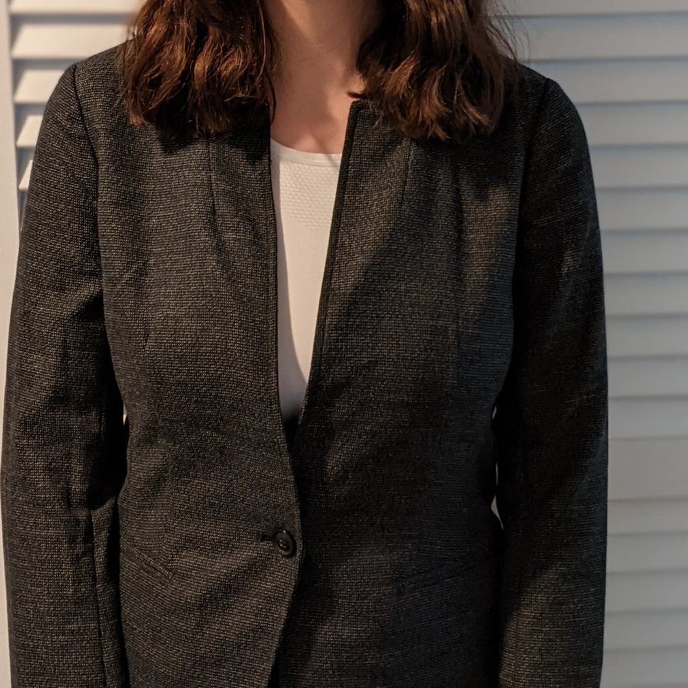 Banana Republic Long and Lean Blazer, Size 4, Blac